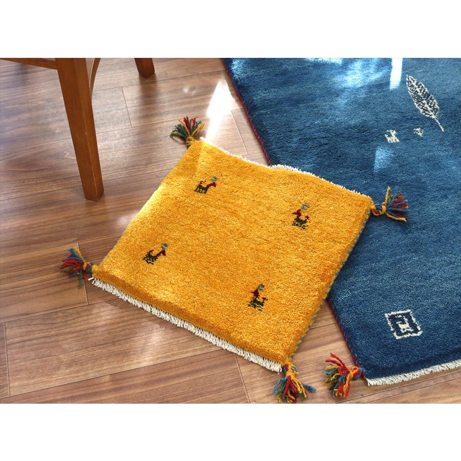 ギャッベ イラン産手織り 座布団サイズ 40x42cm イエローオレンジ　シンプル　無地　動物モチーフ |  | 01
