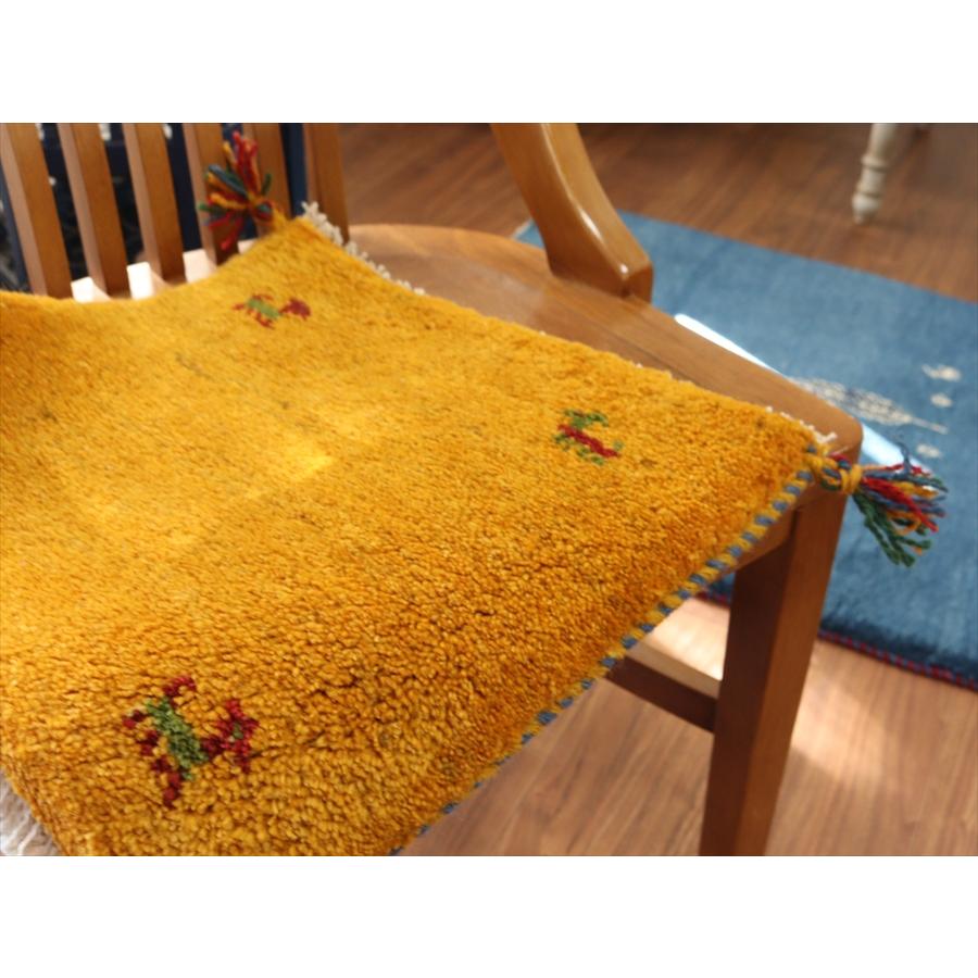 ギャッベ イラン産手織り 座布団サイズ 40x41cm イエローオレンジ　シンプル　無地　動物モチーフ |  | 02