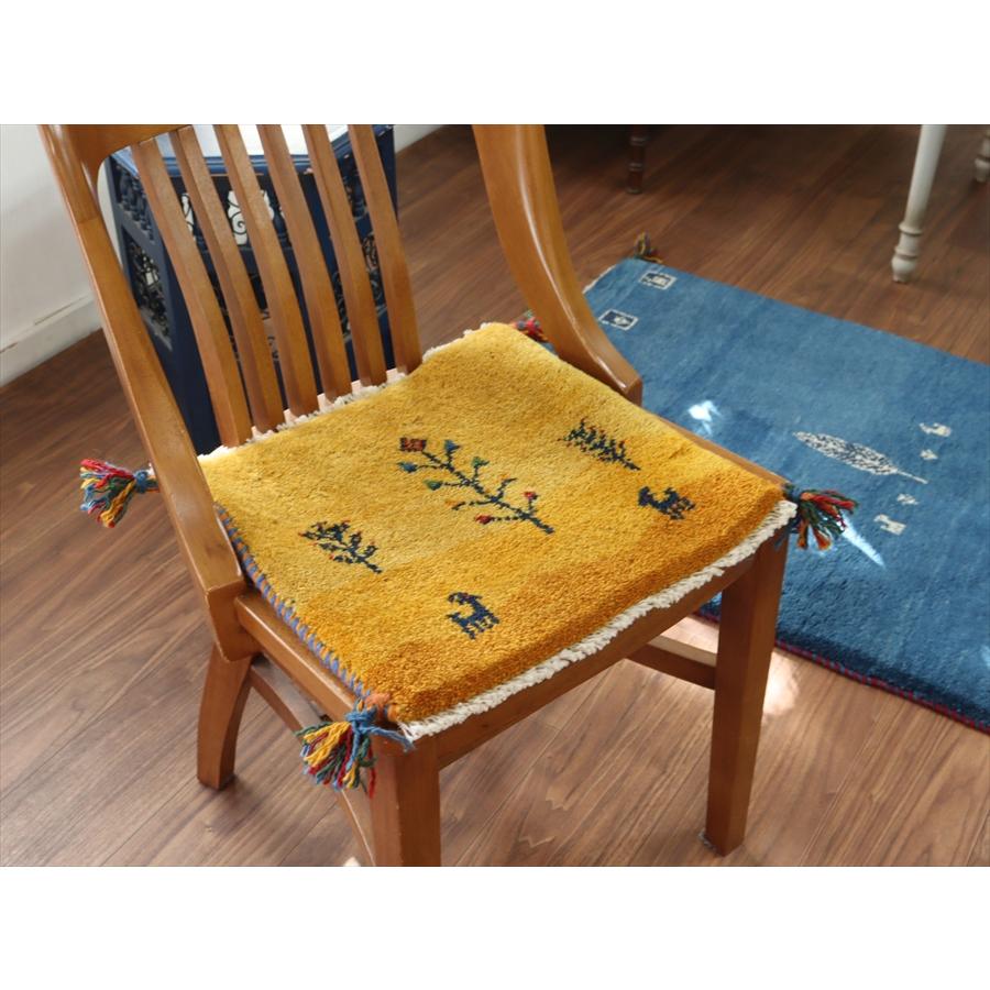 ギャッベ イラン産手織り 座布団サイズ 38x41cm イエローオレンジ　草花と動物 |  | 01