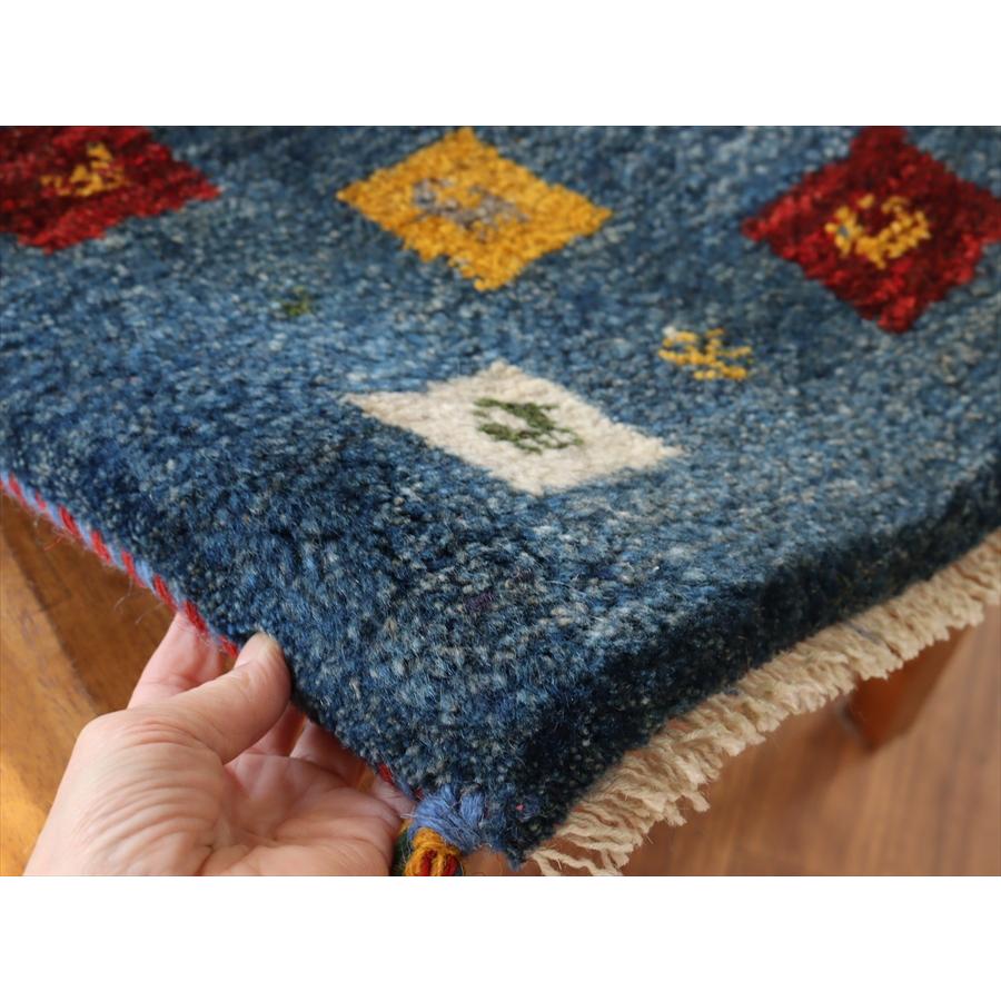 ギャッベ イラン産手織り 座布団サイズ 40x40cm ブルー　カラフルなタイル |  | 02