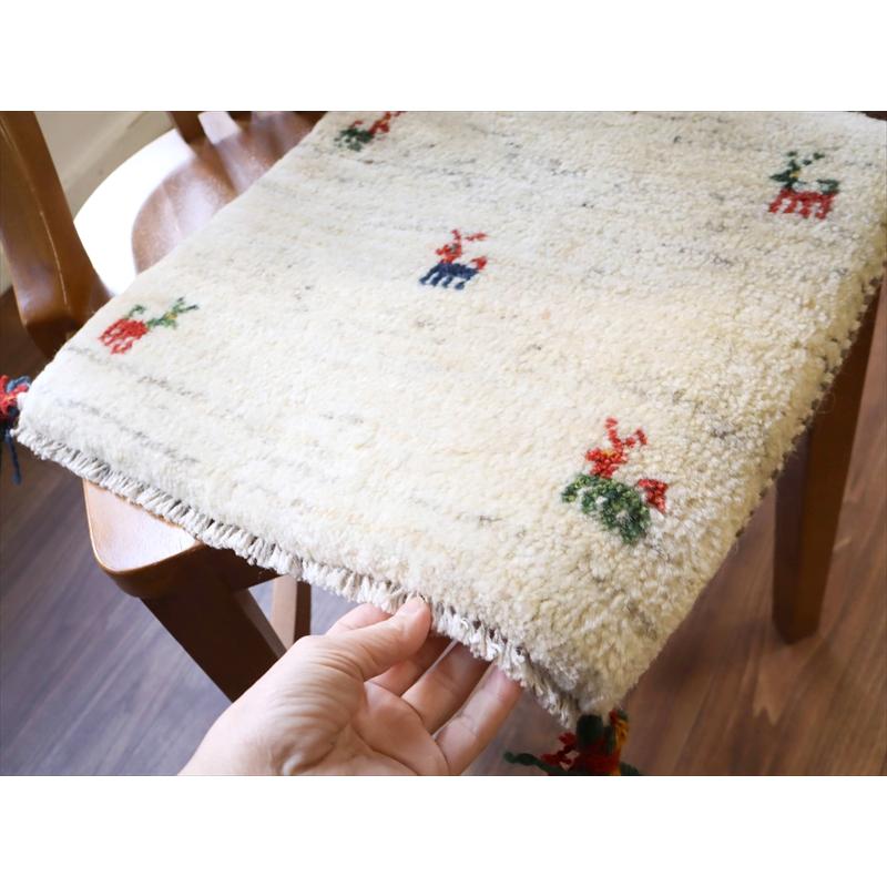 ギャッベ イラン産手織り 座布団サイズ 39x40cm ナチュラルアイボリー　無地　シンプル |  | 02