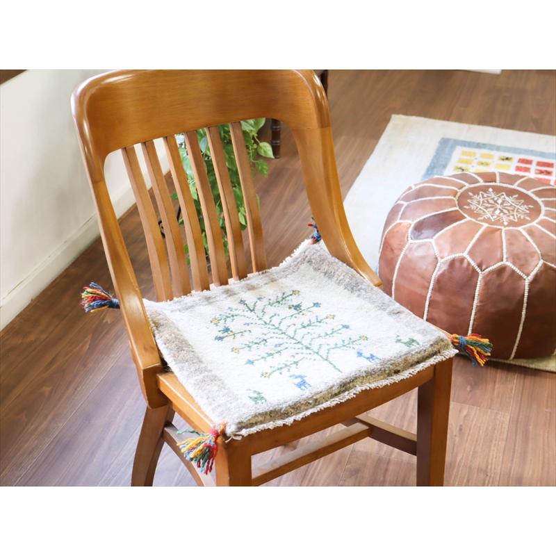 ギャッベ イラン産手織り 座布団サイズ 39x43cm ナチュラルアイボリー　生命の木と動物たち |  | 01