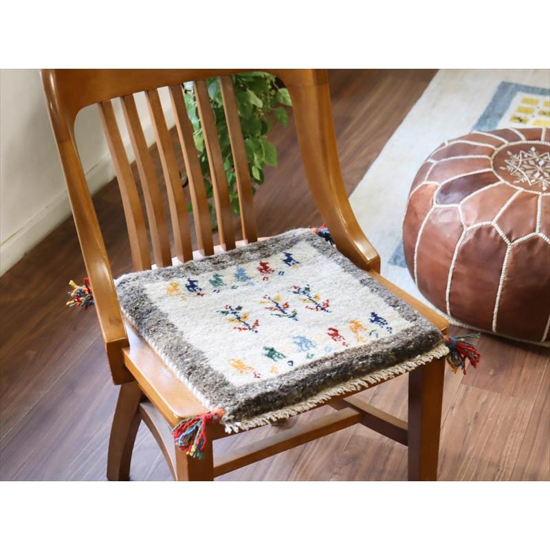 ギャッベ イラン産手織り 座布団サイズ 41x38cm ナチュラルアイボリー/グレー |  | 01