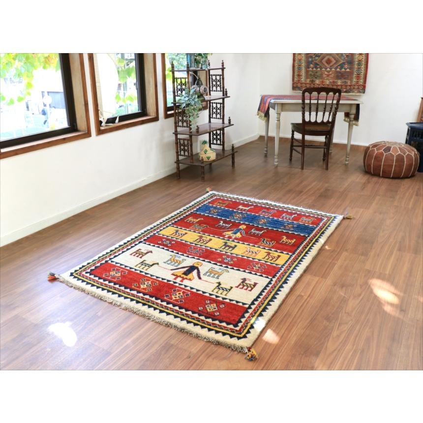 ギャッベ アマレバフ イラン カシュカイ族 174x120cm スカートをはいた女の子と動物たち |  | 03