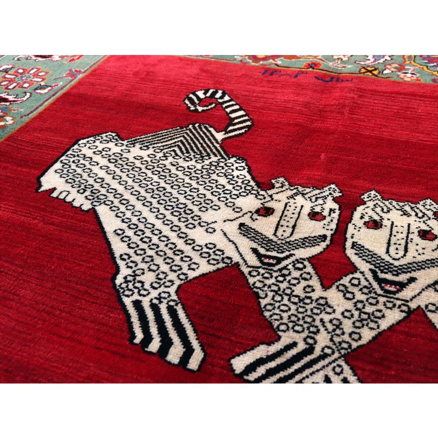オールドギャッベ　Old Gabbeh　ライオンラグ　 235x158cm 白い4匹のヒョウと茶色いヒョウ |  | 06