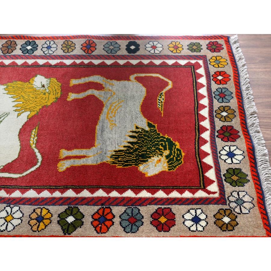 ライオンラグ 手織りギャッベ 137x88cm ３頭のライオンと小花 |  | 04