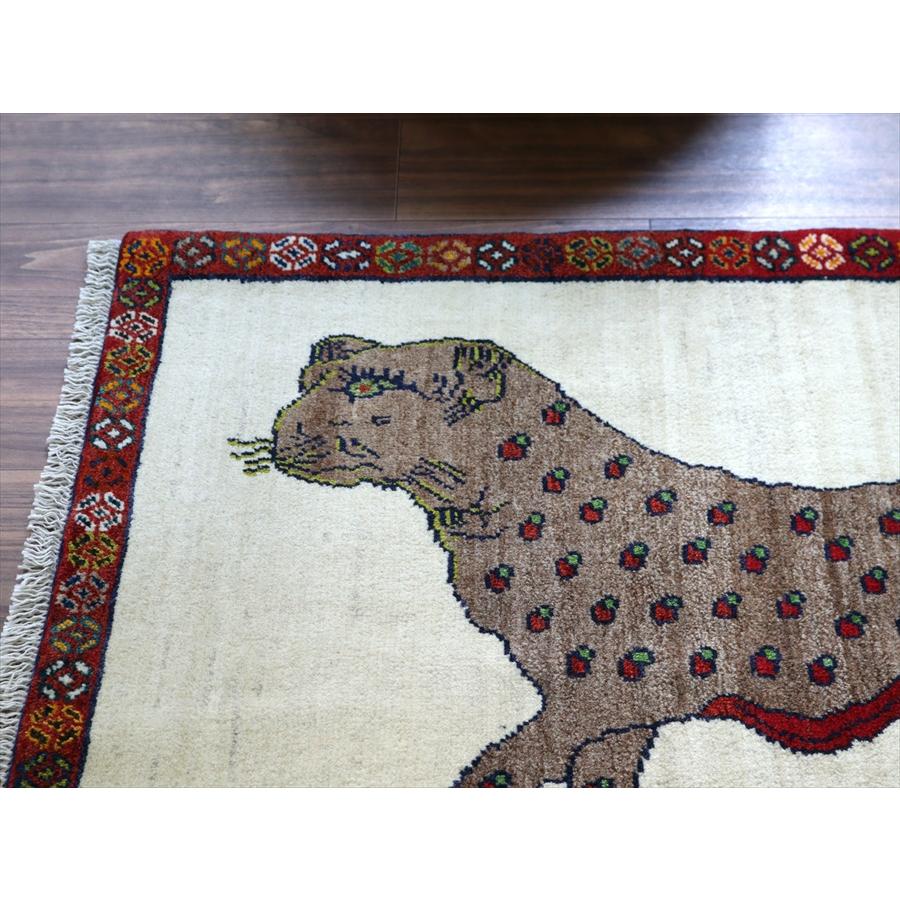 ライオンラグ オールドギャッベ トライバルラグ Lion Gabbeh, 123x86cm 赤いヒョウ　ナチュラルアイボリー |  | 02