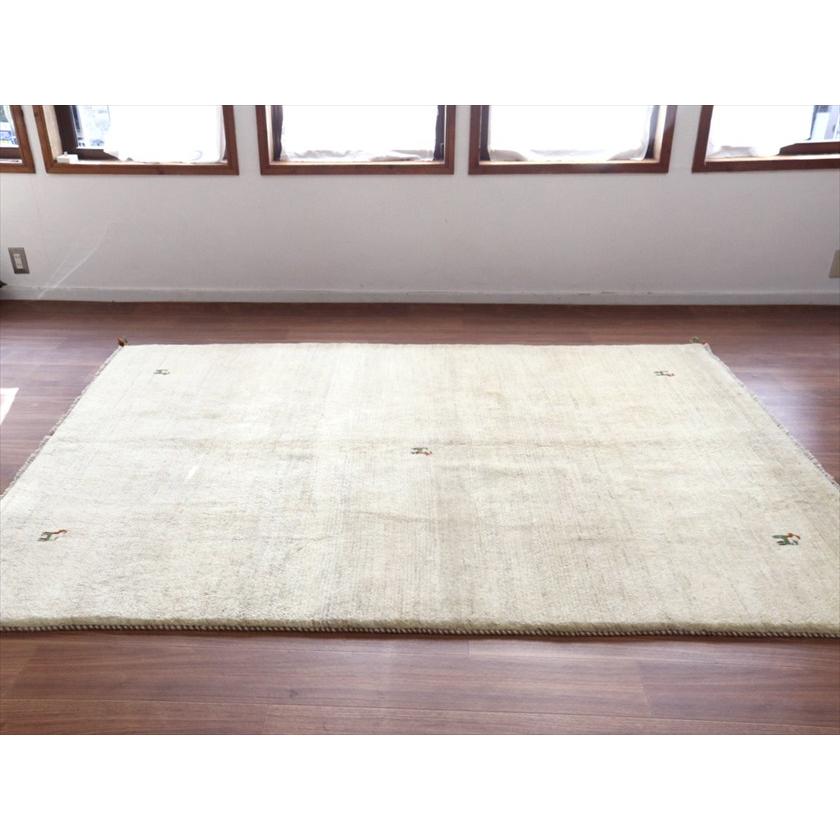 ギャッベ Gabbeh ナチュラルアイボリー 230×170cm イラン産 動物モチーフ |  | 07