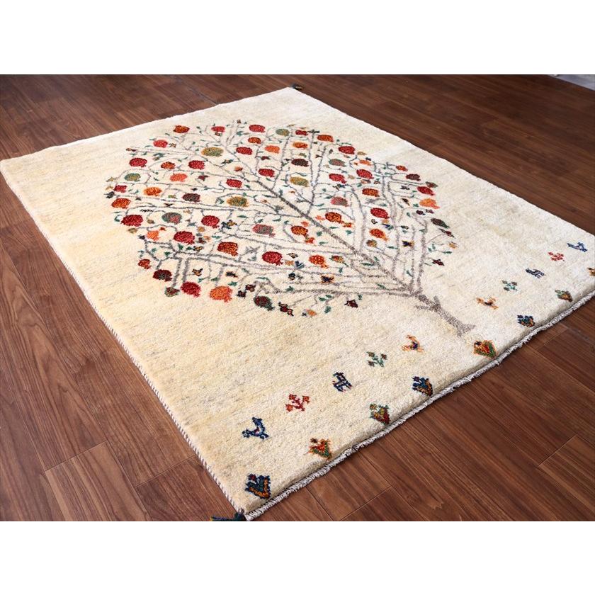 ギャッベ Gabbeh ナチュラルアイボリー 195×155cm イラン産 ザクロの樹と鳥と動物 |  | 04