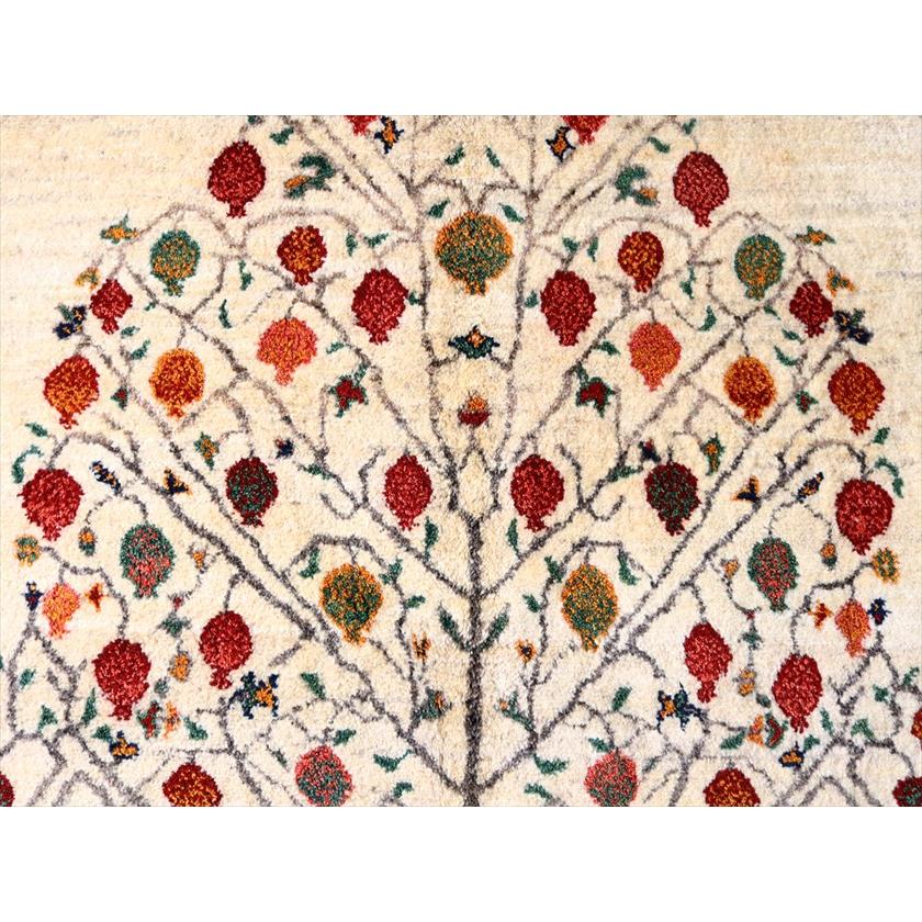 ギャッベ Gabbeh ナチュラルアイボリー 195×155cm イラン産 ザクロの樹と鳥と動物 |  | 06