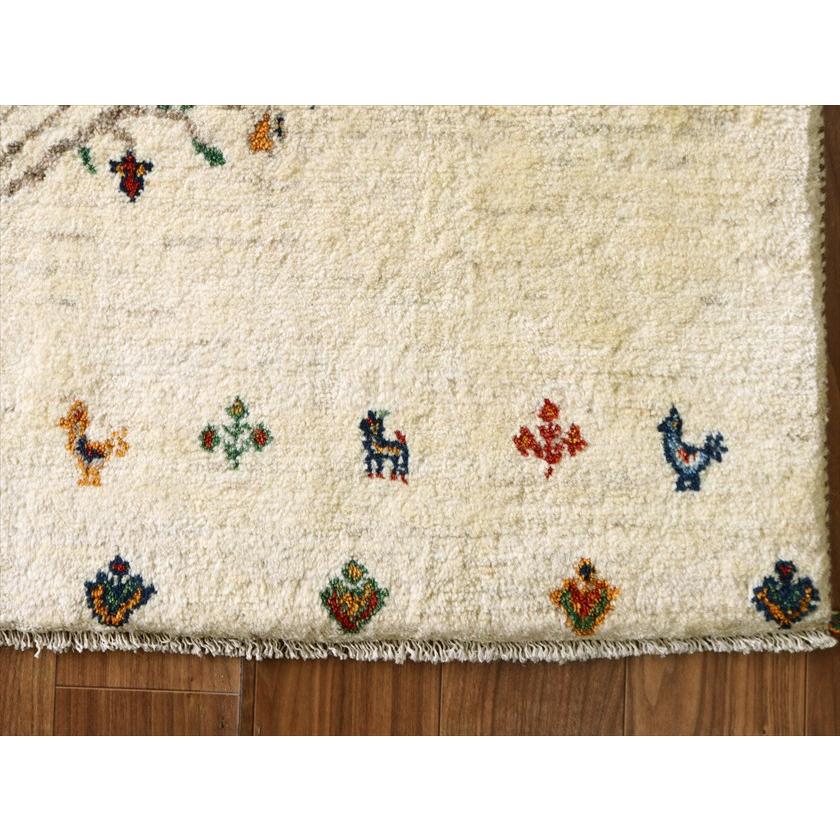 ギャッベ Gabbeh ナチュラルアイボリー 195×155cm イラン産 ザクロの樹と鳥と動物 |  | 08