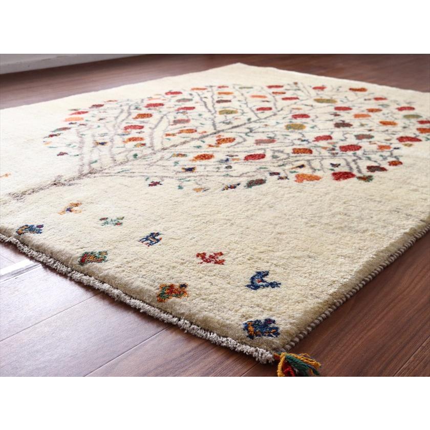 ギャッベ Gabbeh ナチュラルアイボリー 195×155cm イラン産 ザクロの樹と鳥と動物 |  | 09