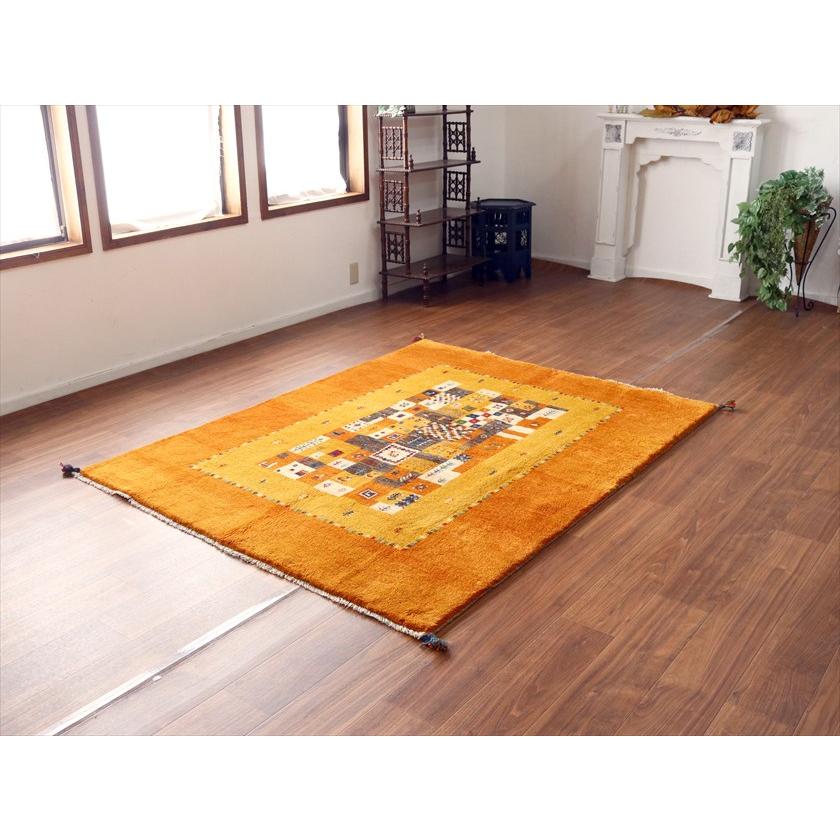 ギャッベ Gabbeh イエローオレンジ 193×150cm イラン産 カラフルタイルに動物と生命の樹 |  | 01