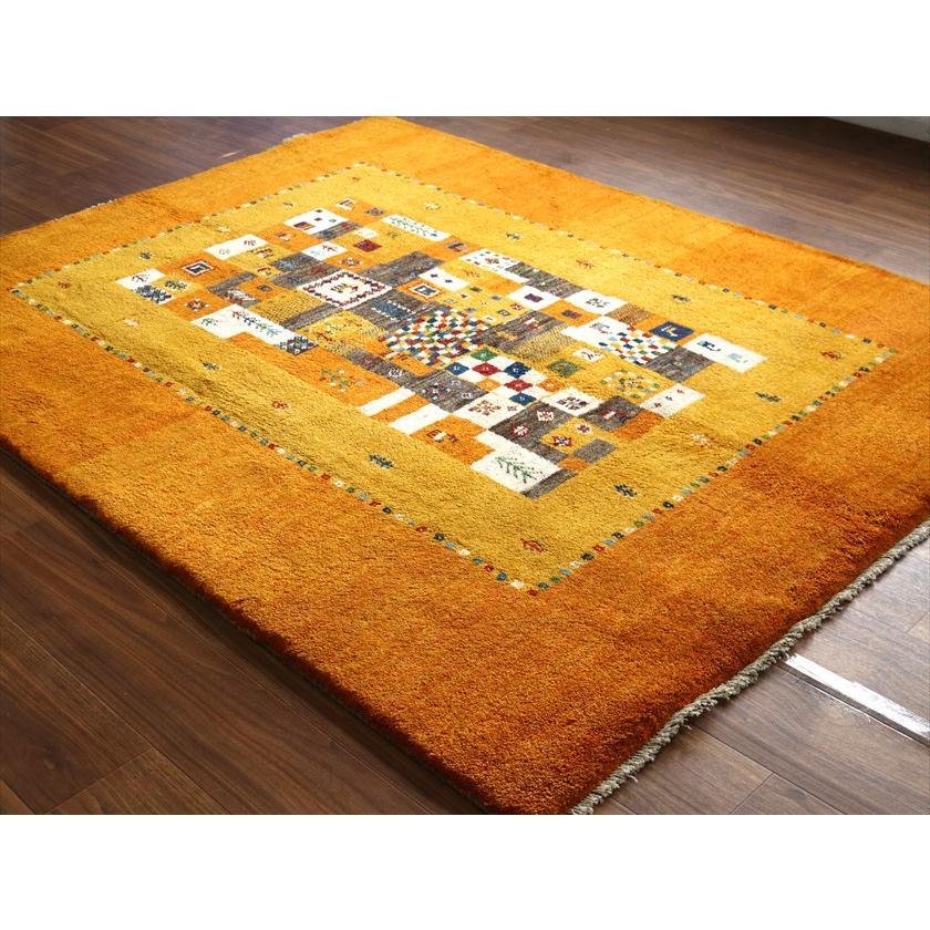 ギャッベ Gabbeh イエローオレンジ 193×150cm イラン産 カラフルタイルに動物と生命の樹 |  | 03