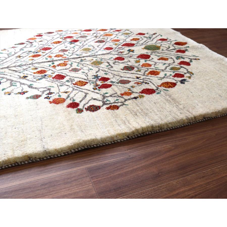 ギャッベ Gabbeh ナチュラルアイボリー 198×160cm イラン産 ザクロの樹と鳥と動物 |  | 10