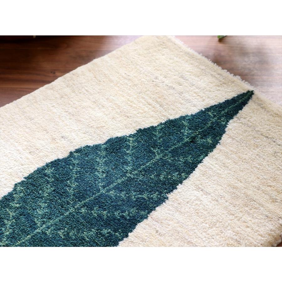 ギャッベ イラン産手織りラグ 88x62cm 糸杉の樹 アイボリー＆グリーン |  | 03