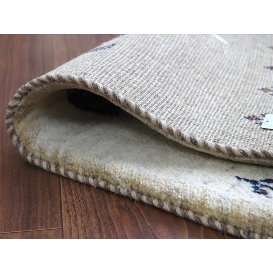 ギャッベ イラン産手織りラグ 93x60cm ２頭のラクダ アイボリー |  | 04