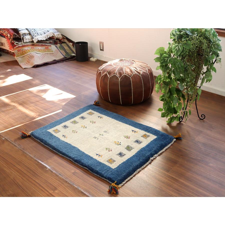 ギャッベ イラン産手織りラグ 87x66cm 動物と植物 ブルー |  | 01