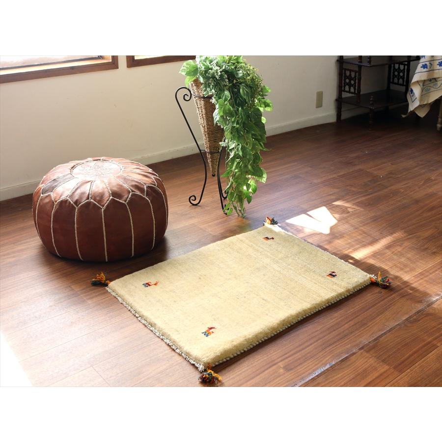 ギャッベ イラン産手織りラグ 87x60cm シンプルデザイン アイボリー |  | 01