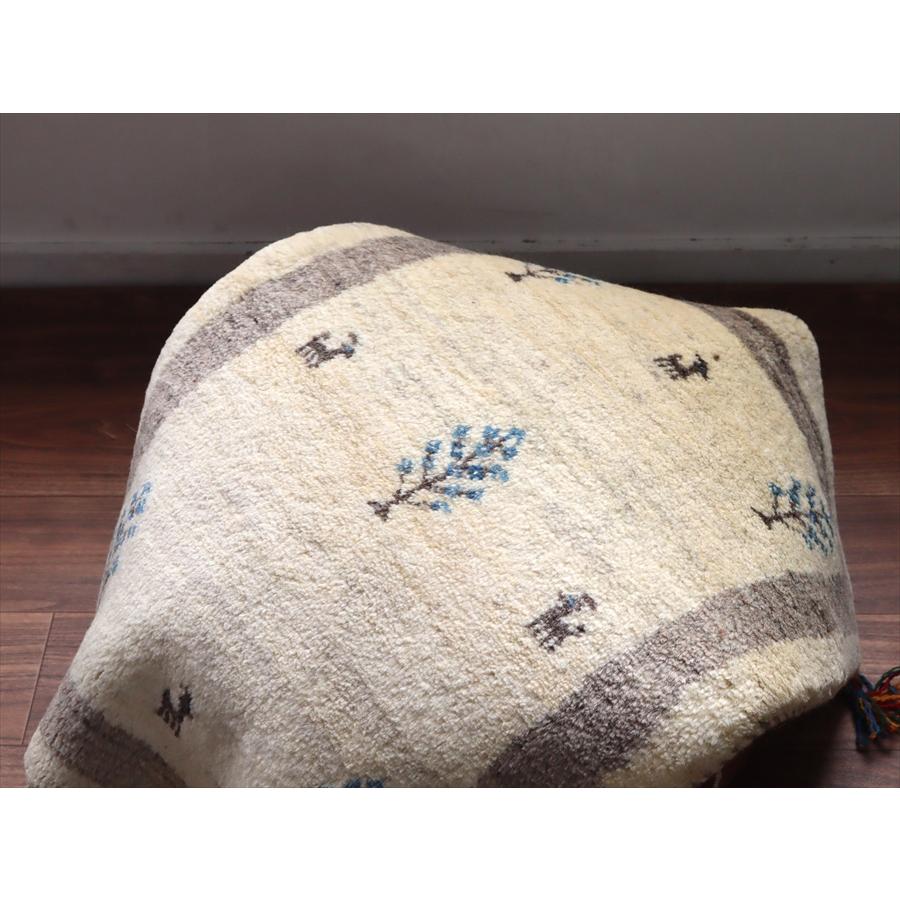 ギャッベ イラン産手織りラグ 90x62cm 植物と動物 アイボリー&グレー |  | 04