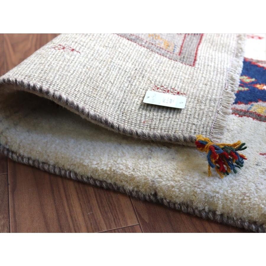 ギャッベ イラン産手織りラグ 88x65cm 花と動物 アイボリー |  | 04