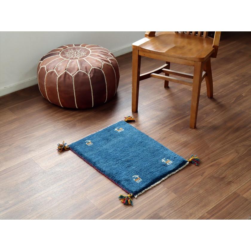 ギャッベ ミニギャベ イラン産 56×40cm ブルー 四隅に動物モチーフ |  | 01