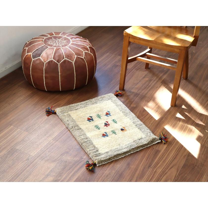 ギャッベ ミニギャベ イラン産 59×45cm ナチュラルアイボリー ラクダと生命の樹 |  | 01