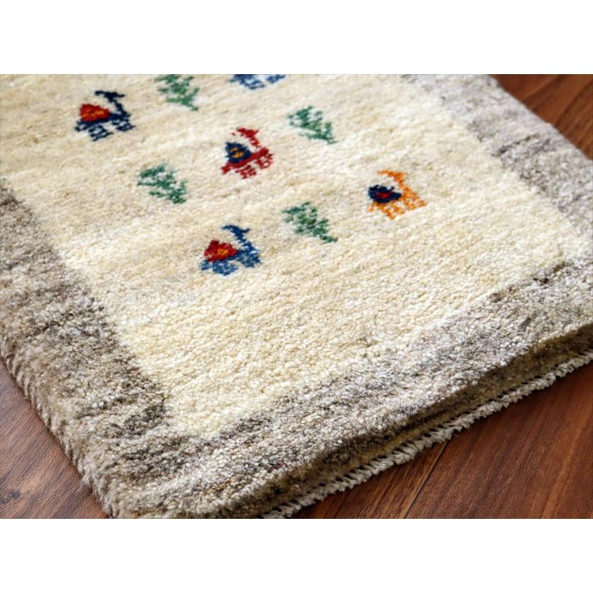 ギャッベ ミニギャベ イラン産 59×45cm ナチュラルアイボリー ラクダと生命の樹 |  | 03