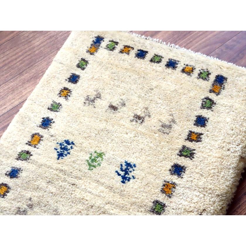 ギャッベ ミニギャベ イラン産 58×43cm ナチュラルアイボリー 生命の樹と動物 |  | 02