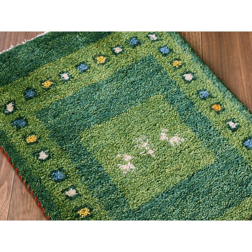 ギャッベ ミニギャベ イラン産 60×39cm グリーン カラフルタイルと動物と生命の樹 |  | 02