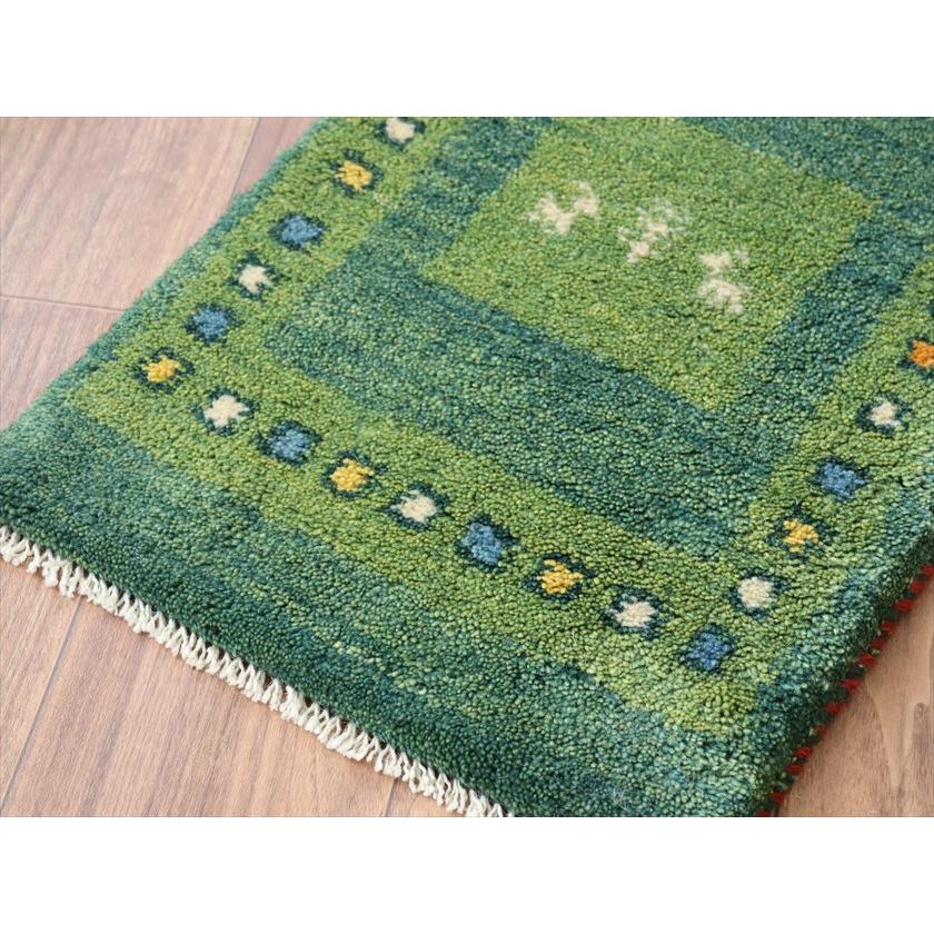 ギャッベ ミニギャベ イラン産 60×39cm グリーン カラフルタイルと動物と生命の樹 |  | 03