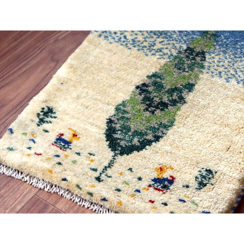ギャッベ ミニギャベ イラン産 56×42cm ナチュラルアイボリー＆ブルー 糸杉と動物 |  | 03