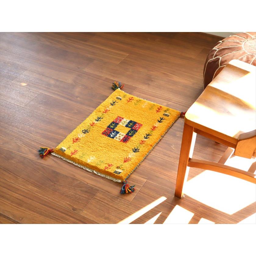 ギャッベ ミニギャベ イラン産 58×42cm イエロー 連なる生命の樹と動物 |  | 01