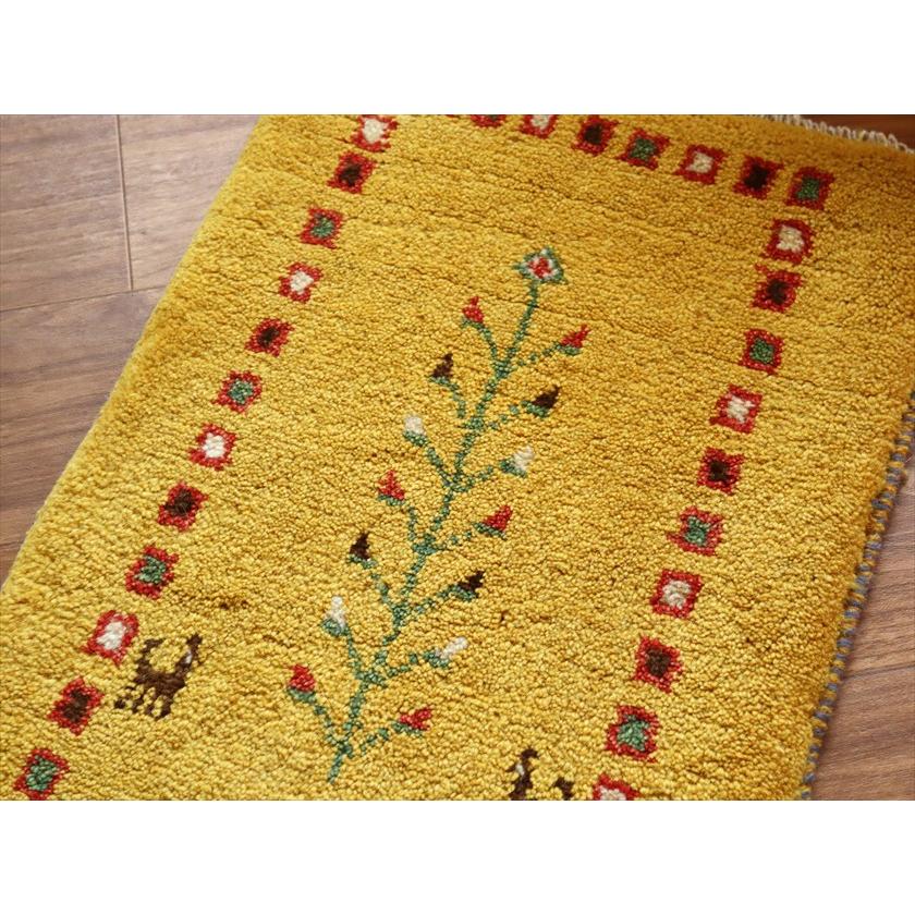 ギャッベ ミニギャベ イラン産 60×42cm イエロー 連なる生命の樹と動物 |  | 02