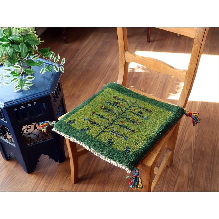 ギャッベ イラン産手織り 座布団サイズ 38×38cm グリーン 動物と生命の樹 |  | 01