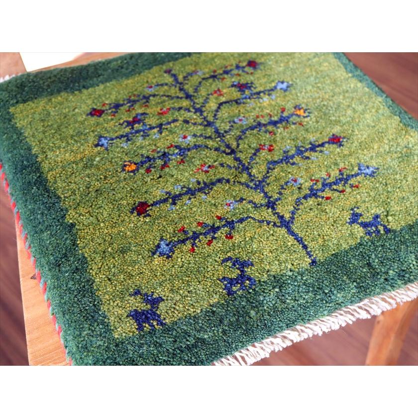 ギャッベ イラン産手織り 座布団サイズ 38×38cm グリーン 動物と生命の樹 |  | 02