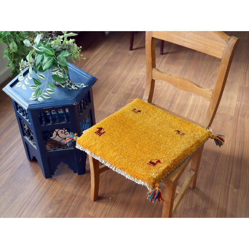 ギャッベ イラン産手織り 座布団サイズ 40×40cm イエローオレンジ 動物モチーフ |  | 01