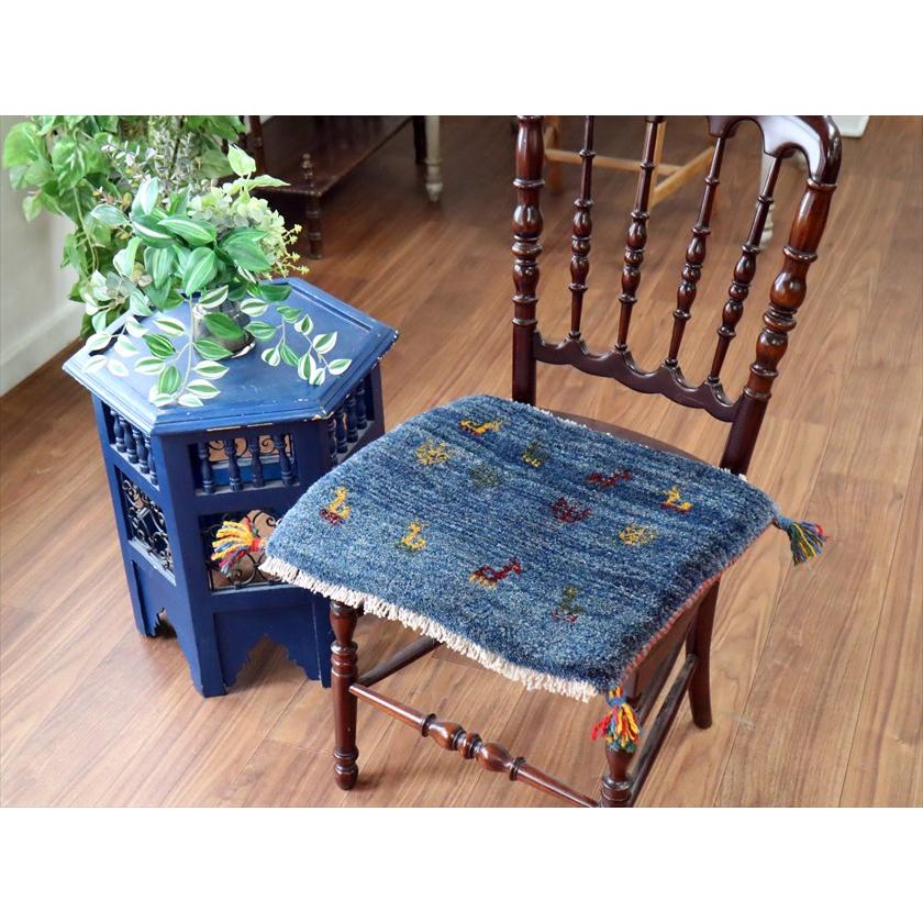 ギャッベ イラン産手織り 座布団サイズ 41×47cm ブルー 動物と生命の樹 |  | 01