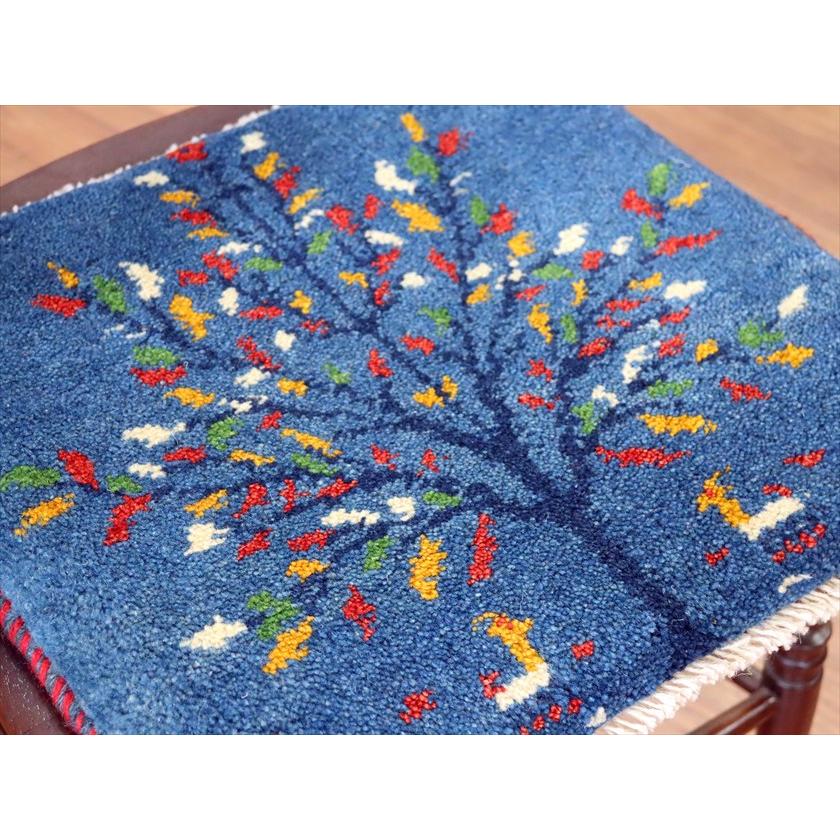 ギャッベ イラン産手織り 座布団サイズ 40×43cm ブルー 動物とカラフル