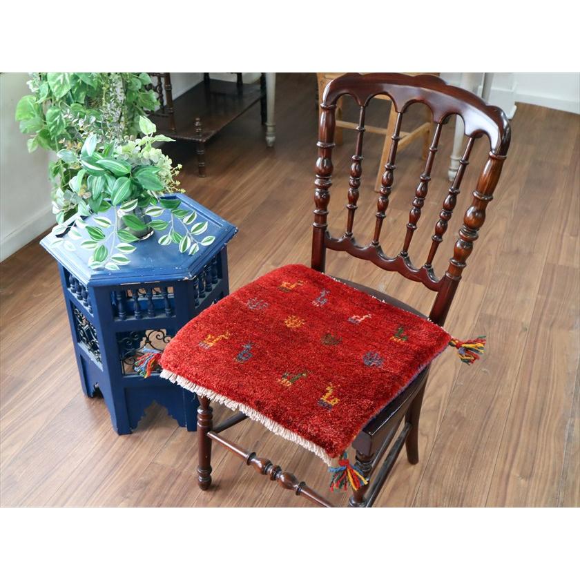 ギャッベ イラン産手織り 座布団サイズ 42×42cm レッド カラフルな生命の樹と動物 |  | 01