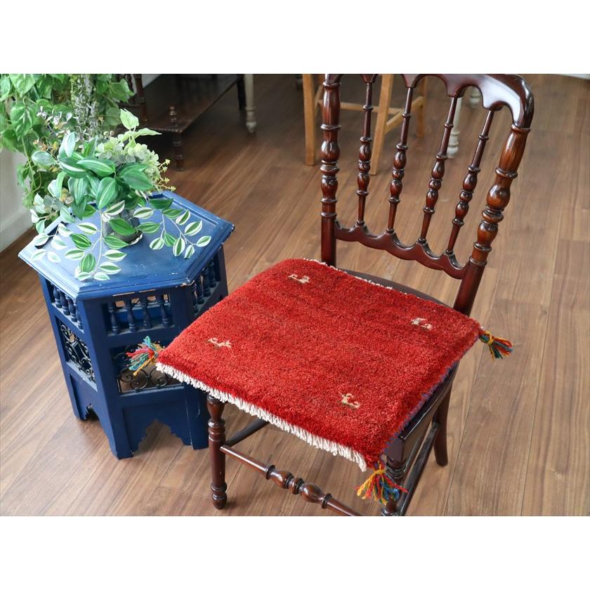 ギャッベ イラン産手織り 座布団サイズ 41×46cm レッド 動物モチーフ |  | 01