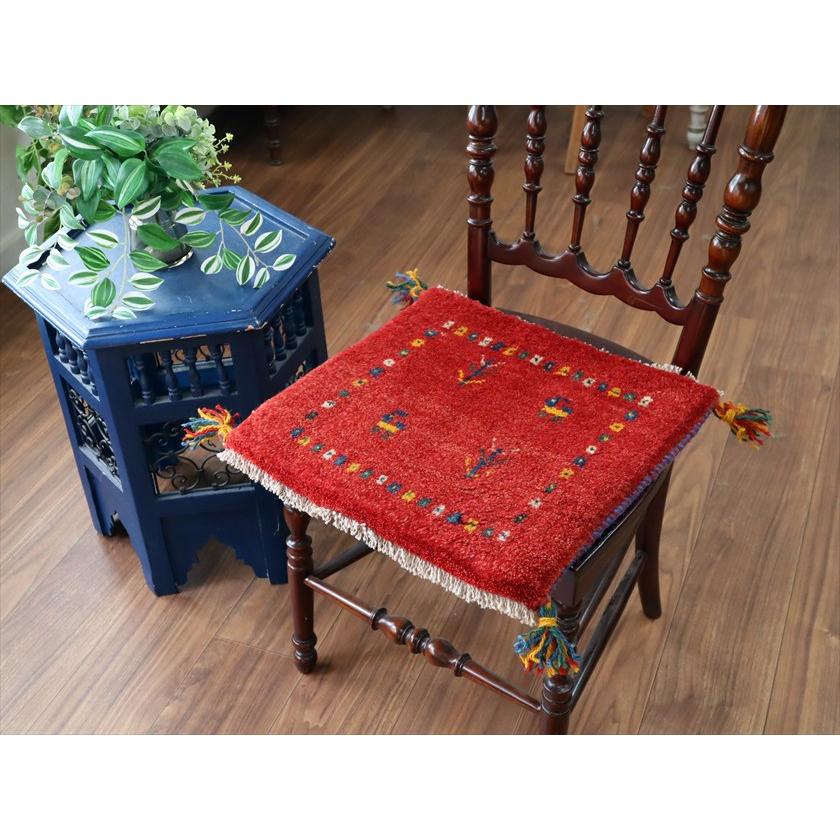 ギャッベ イラン産手織り 座布団サイズ 40×43cm レッド 生命の樹と動物 |  | 01