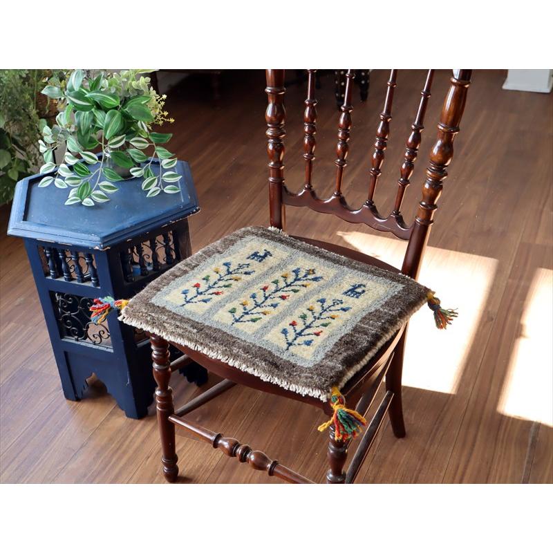 ギャッベ イラン産手織り 座布団サイズ 36×44cm ナチュラルアイボリー 生命の樹と動物 |  | 01