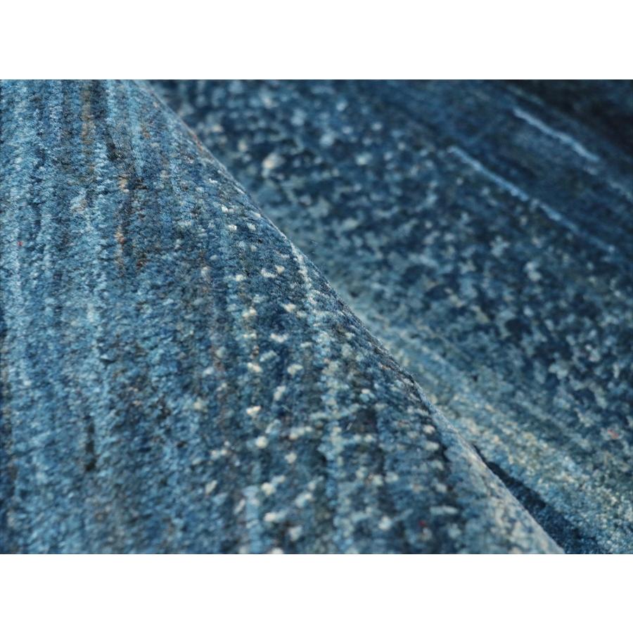 ギャッベ ロリアタシュ 122x80cm ブルーグラデーション 細かな織りの最高級ギャッベ |  | 08