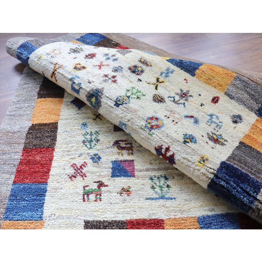 ギャッベ ノマド　 156x107cm ナチュラル＆グレー　たくさんの動物や草花モチーフ　イラン産手織り　Gabbeh Nomad |  | 10