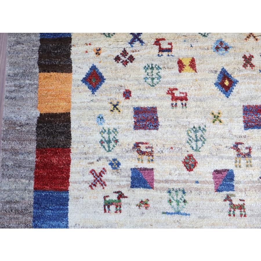 ギャッベ ノマド　 156x107cm ナチュラル＆グレー　たくさんの動物や草花モチーフ　イラン産手織り　Gabbeh Nomad |  | 06
