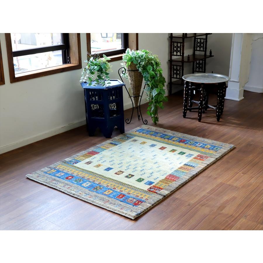 ギャッベ　バナフシェ 149x98cm ナチュラル＆グレー　イラン産手織り　Gabbeh Banafsheh |  | 01