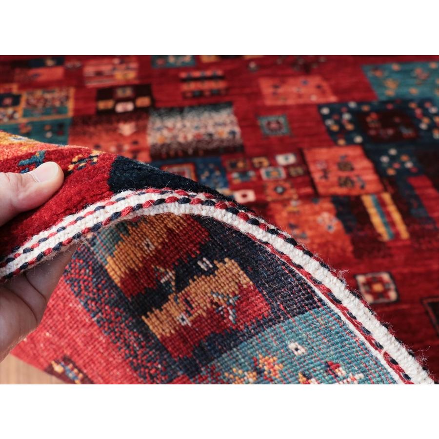 ギャッベ ノウバフト Nowbaft 129x88cm ステンドグラスのようなモザイク　 |  | 16