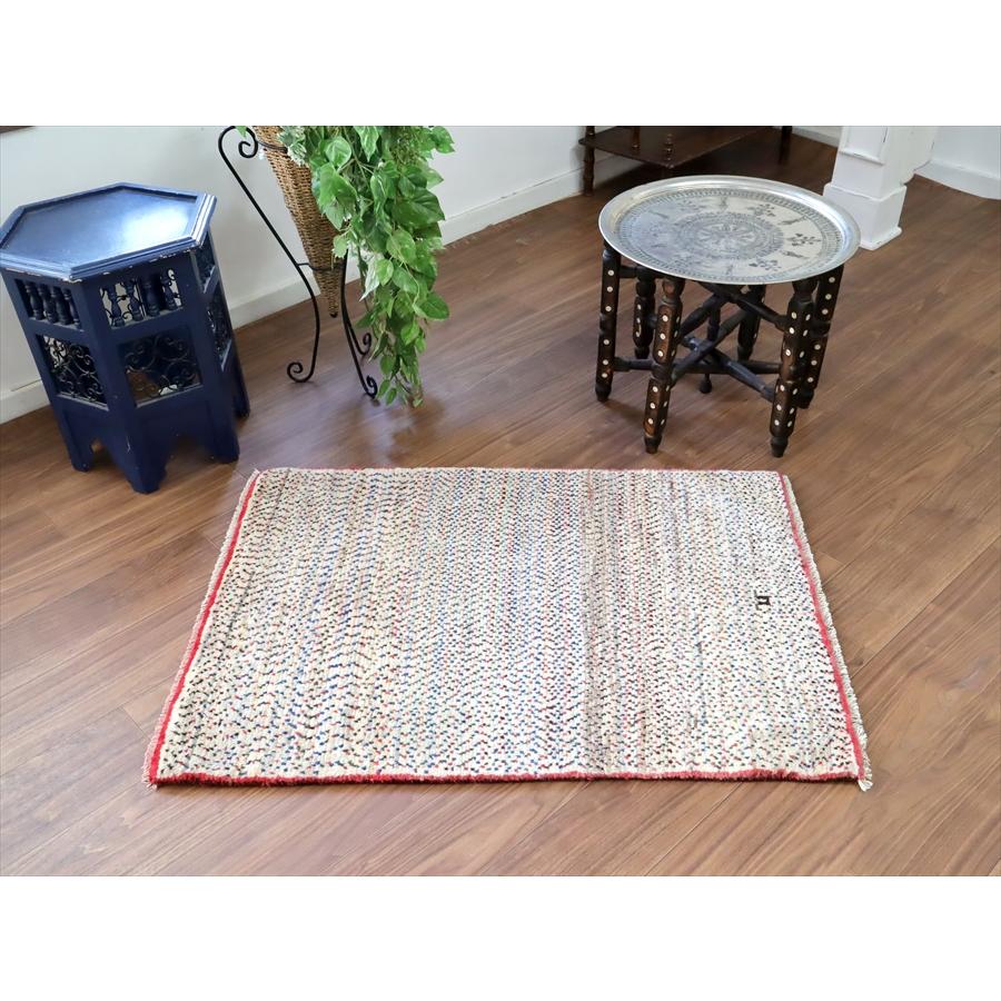 ギャッベ ノマド　 104x75cm ナチュラルアイボリー　ドット　イラン産手織り　Gabbeh Nomad |  | 01