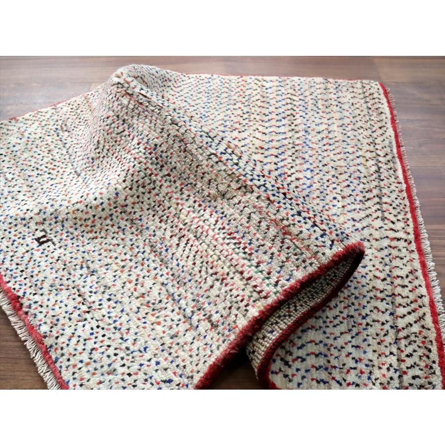 ギャッベ ノマド　 104x75cm ナチュラルアイボリー　ドット　イラン産手織り　Gabbeh Nomad |  | 08